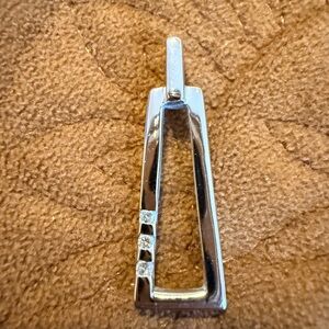 925 Silver Geometric Pendant with Three Rhinestones